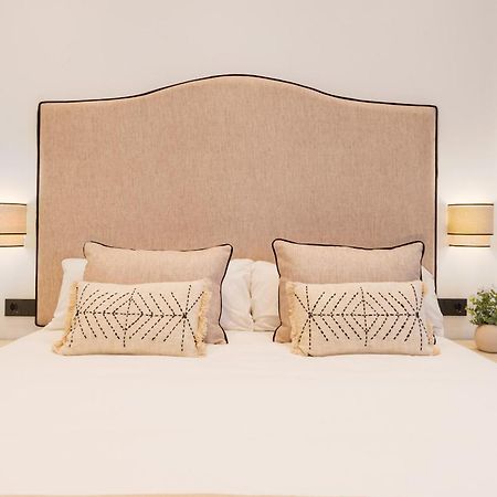 New Design Apartment - Private Patio - Gallos 2 Севиля Екстериор снимка