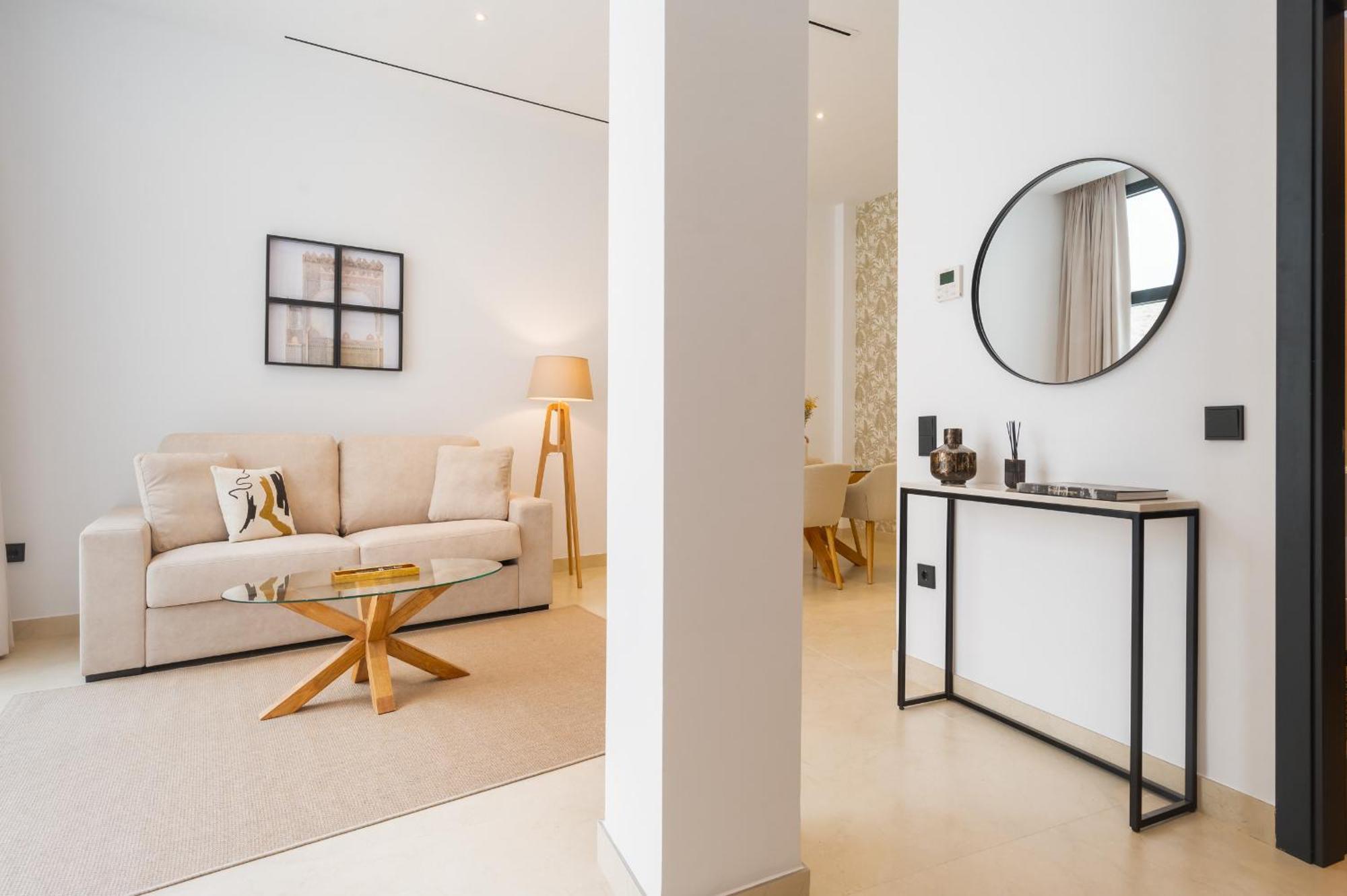 New Design Apartment - Private Patio - Gallos 2 Севиля Екстериор снимка