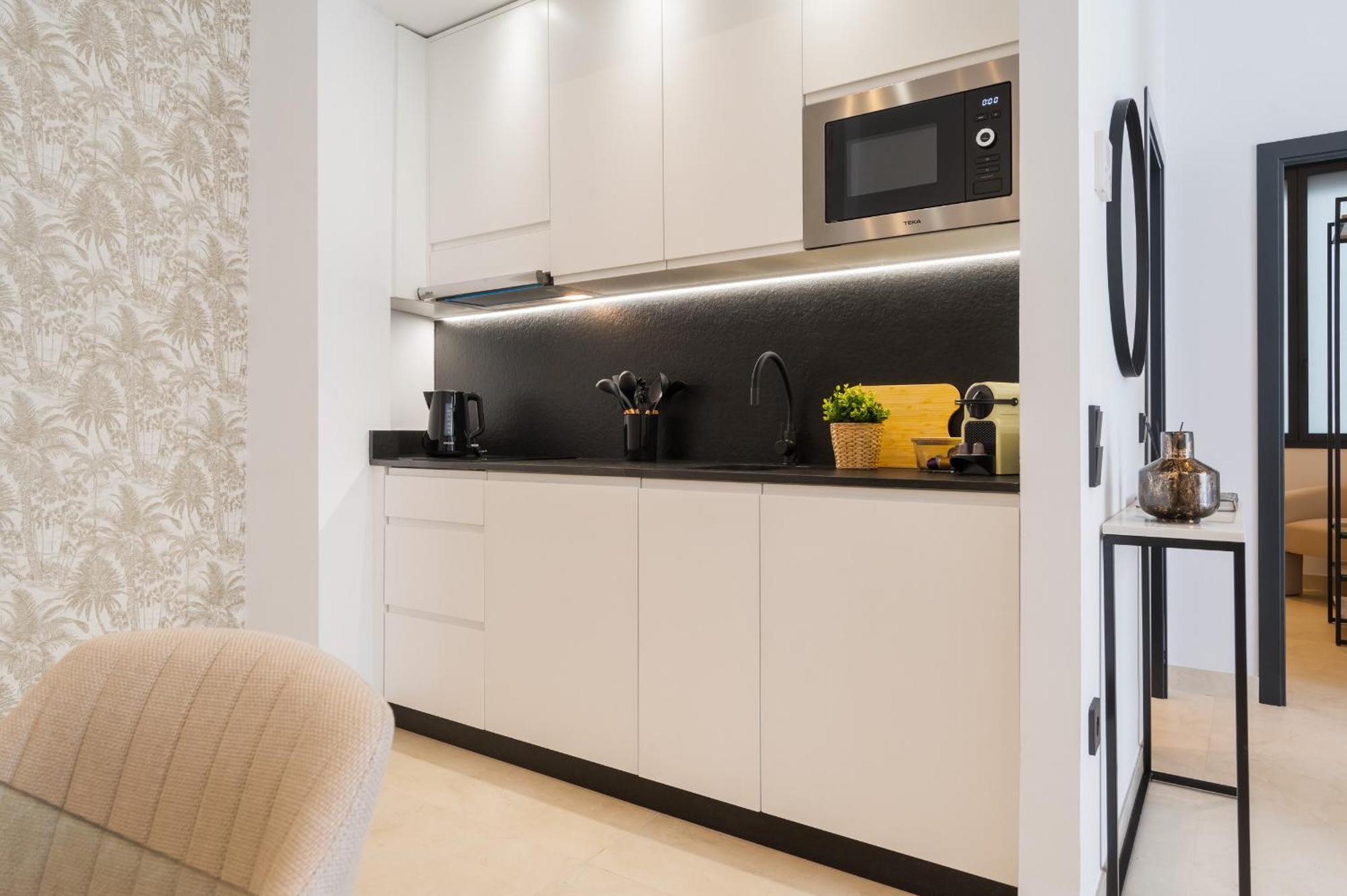 New Design Apartment - Private Patio - Gallos 2 Севиля Екстериор снимка