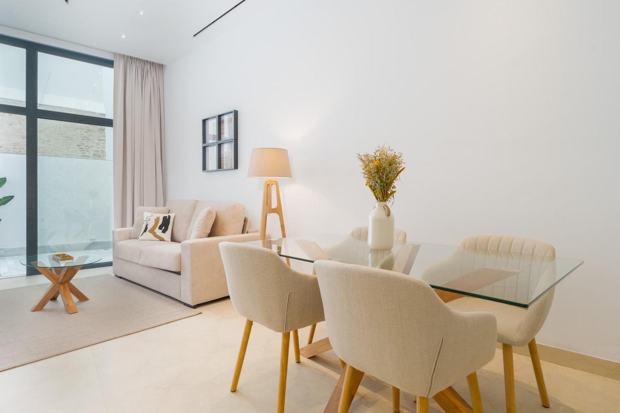New Design Apartment - Private Patio - Gallos 2 Севиля Екстериор снимка