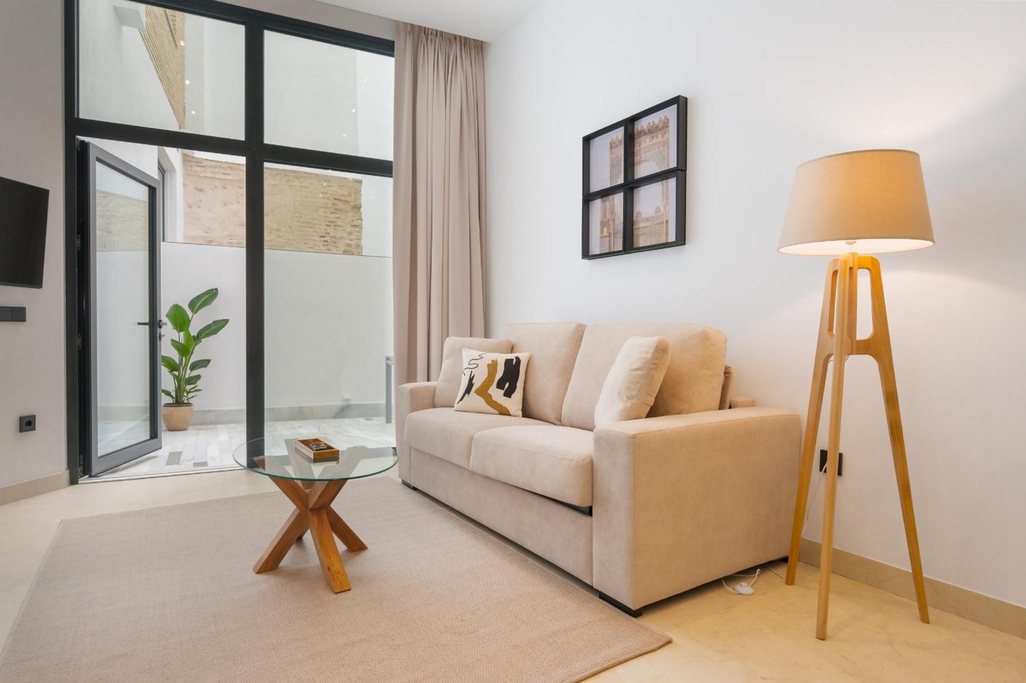 New Design Apartment - Private Patio - Gallos 2 Севиля Екстериор снимка