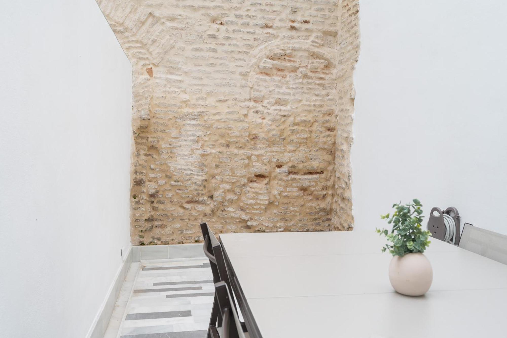 New Design Apartment - Private Patio - Gallos 2 Севиля Екстериор снимка