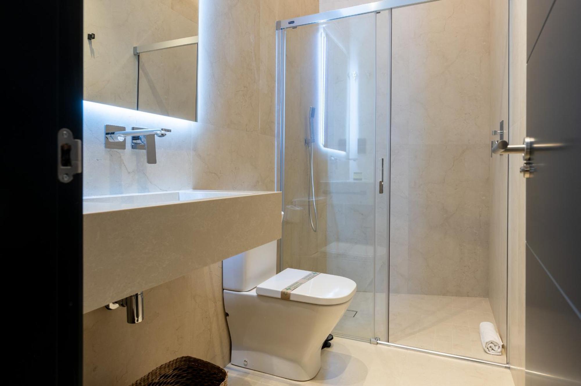 New Design Apartment - Private Patio - Gallos 2 Севиля Екстериор снимка